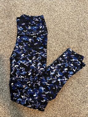 Limited edition Fabletics leggings, worn once, size XS